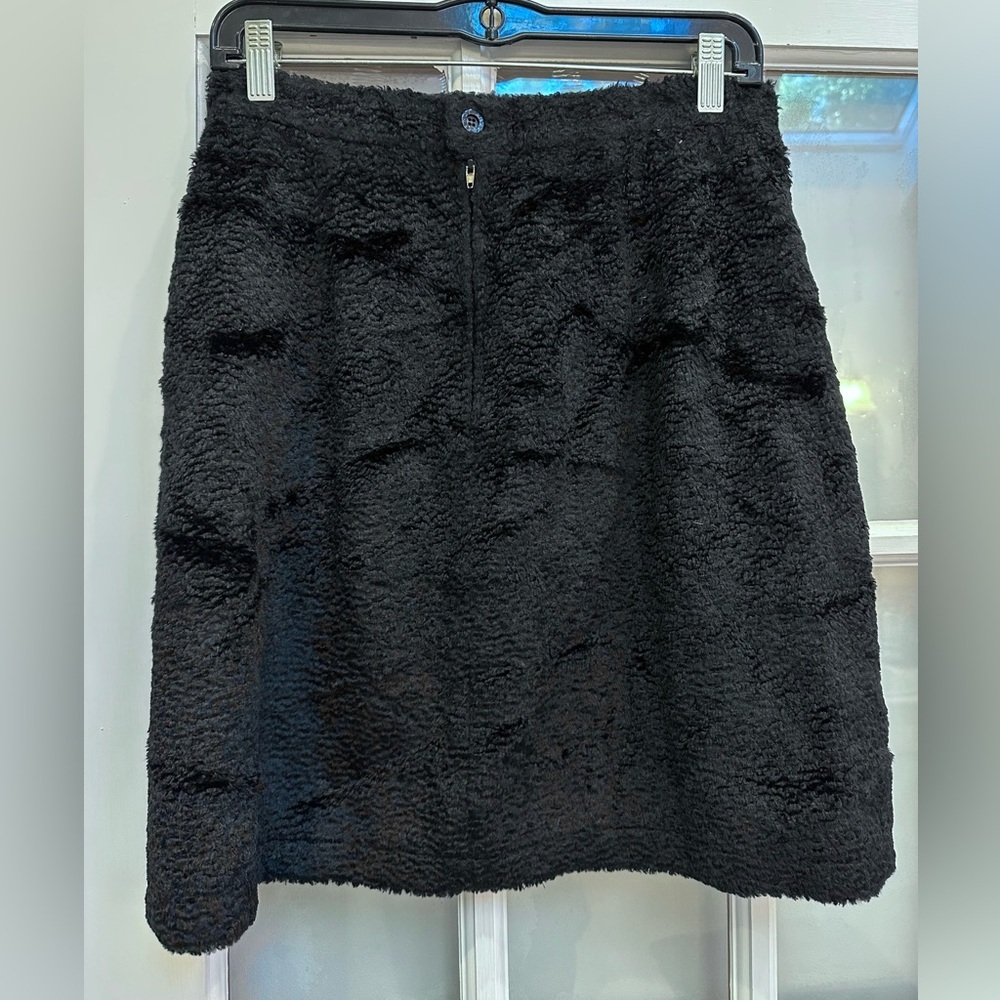 Vintage FENDI ROMA Designer Black Faux Fur Black Textured Mini Skirt Size US 32 - Picture 2 of 10